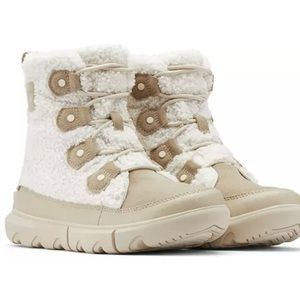 Sorel Women's Explorer II Joan Cozy Boot